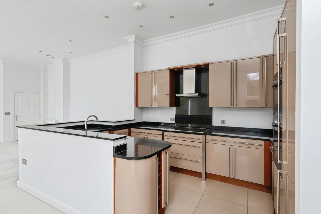 Dundreggan Gardens, Didsbury, M20, photo 17