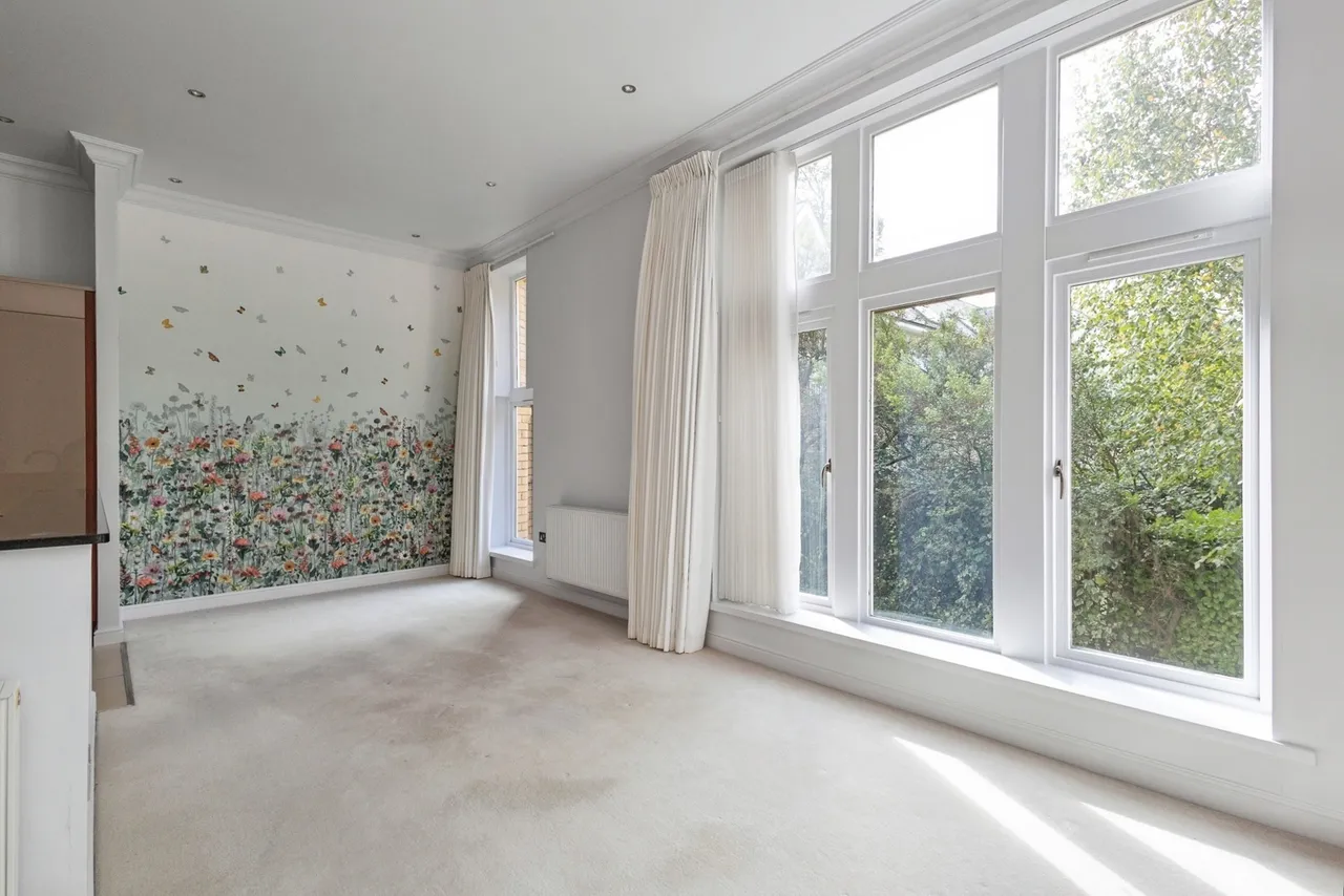 Dundreggan Gardens, Didsbury, M20, photo 4