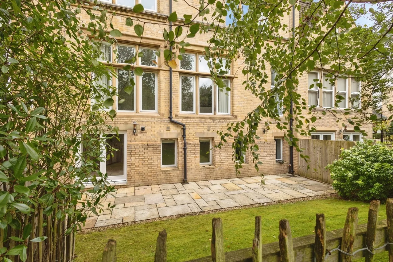 Dundreggan Gardens, Didsbury, M20, photo 24