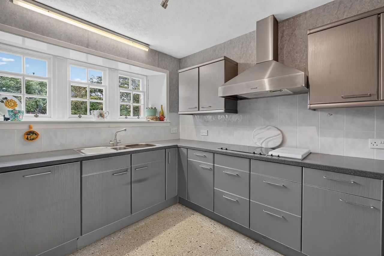 2 Wellsbourne House, Ayr, KA7 2XA, photo 6