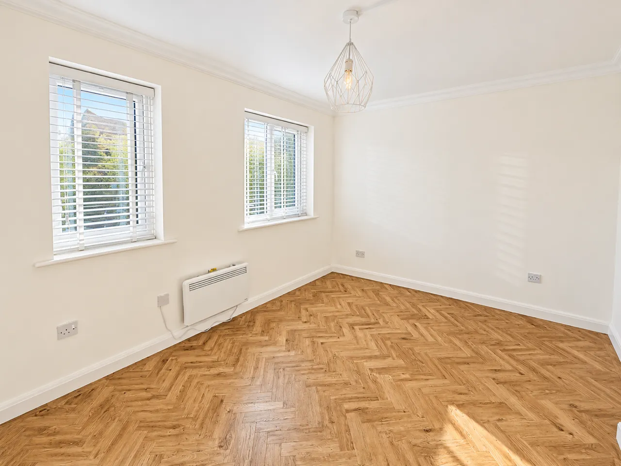 Waterville Drive, Vange, SS16, photo 2