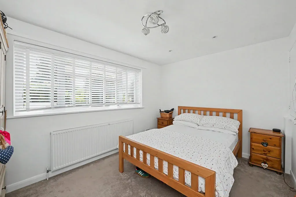 Overstrand, Aston Clinton, Buckinghamshire, HP22 5NA, photo 6