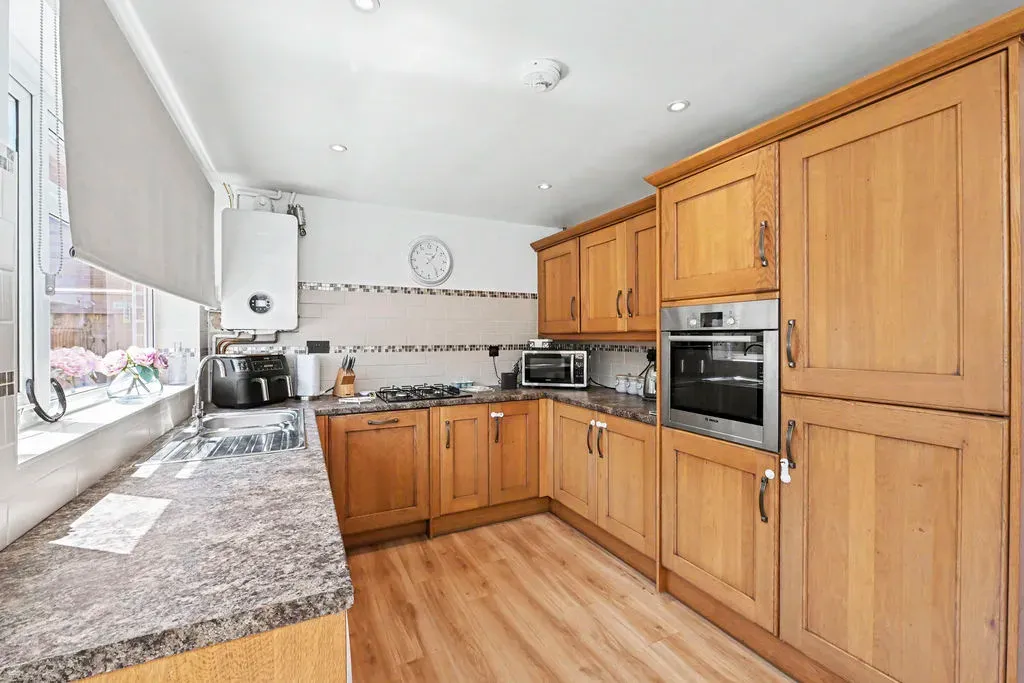 Overstrand, Aston Clinton, Buckinghamshire, HP22 5NA, photo 3