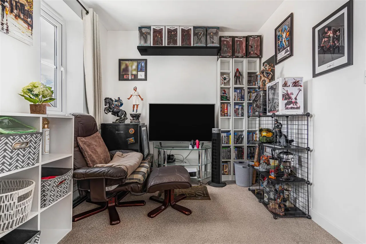 Orbell Avenue, Little Wratting, CB9, photo 12