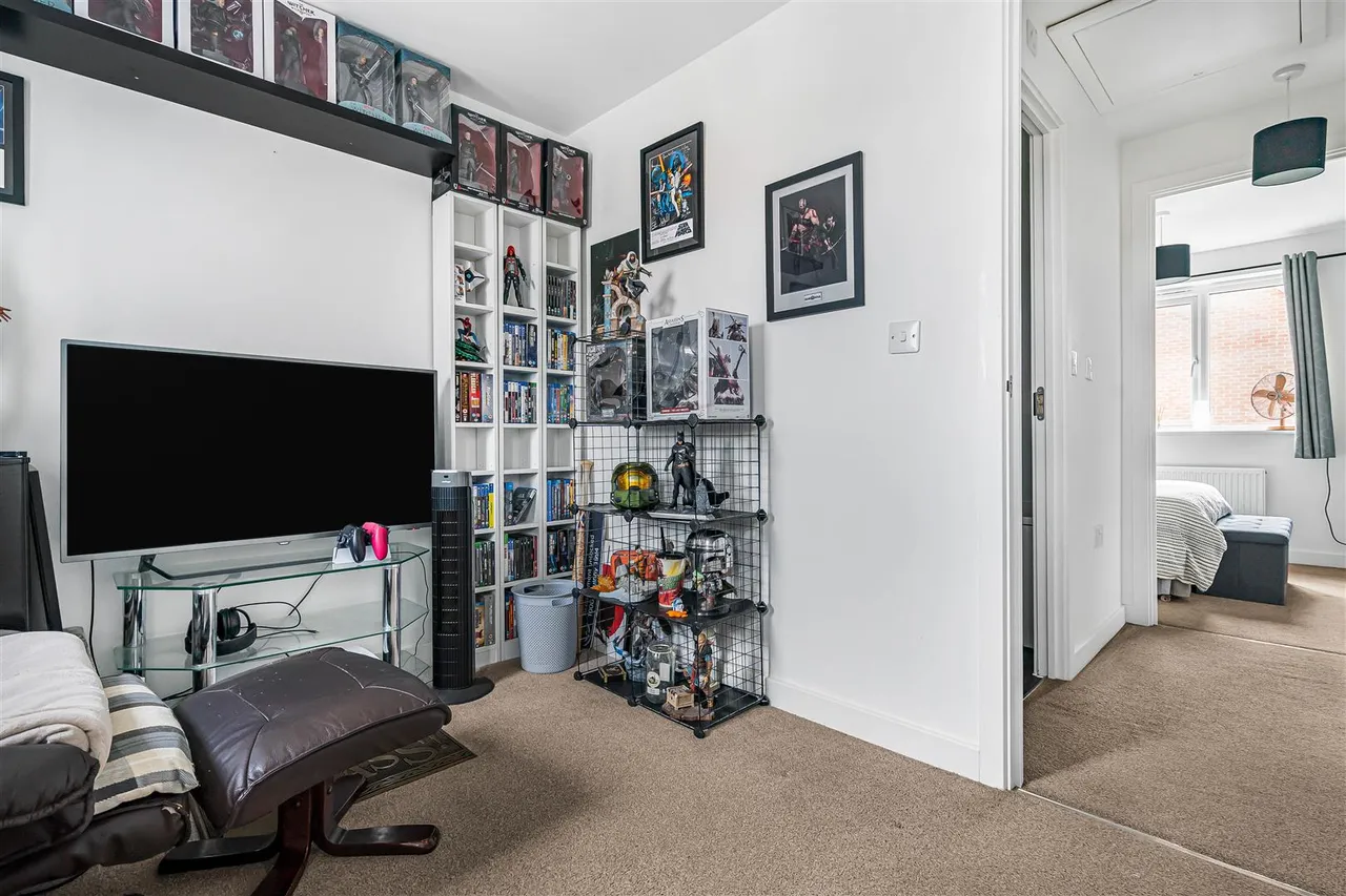 Orbell Avenue, Little Wratting, CB9, photo 13
