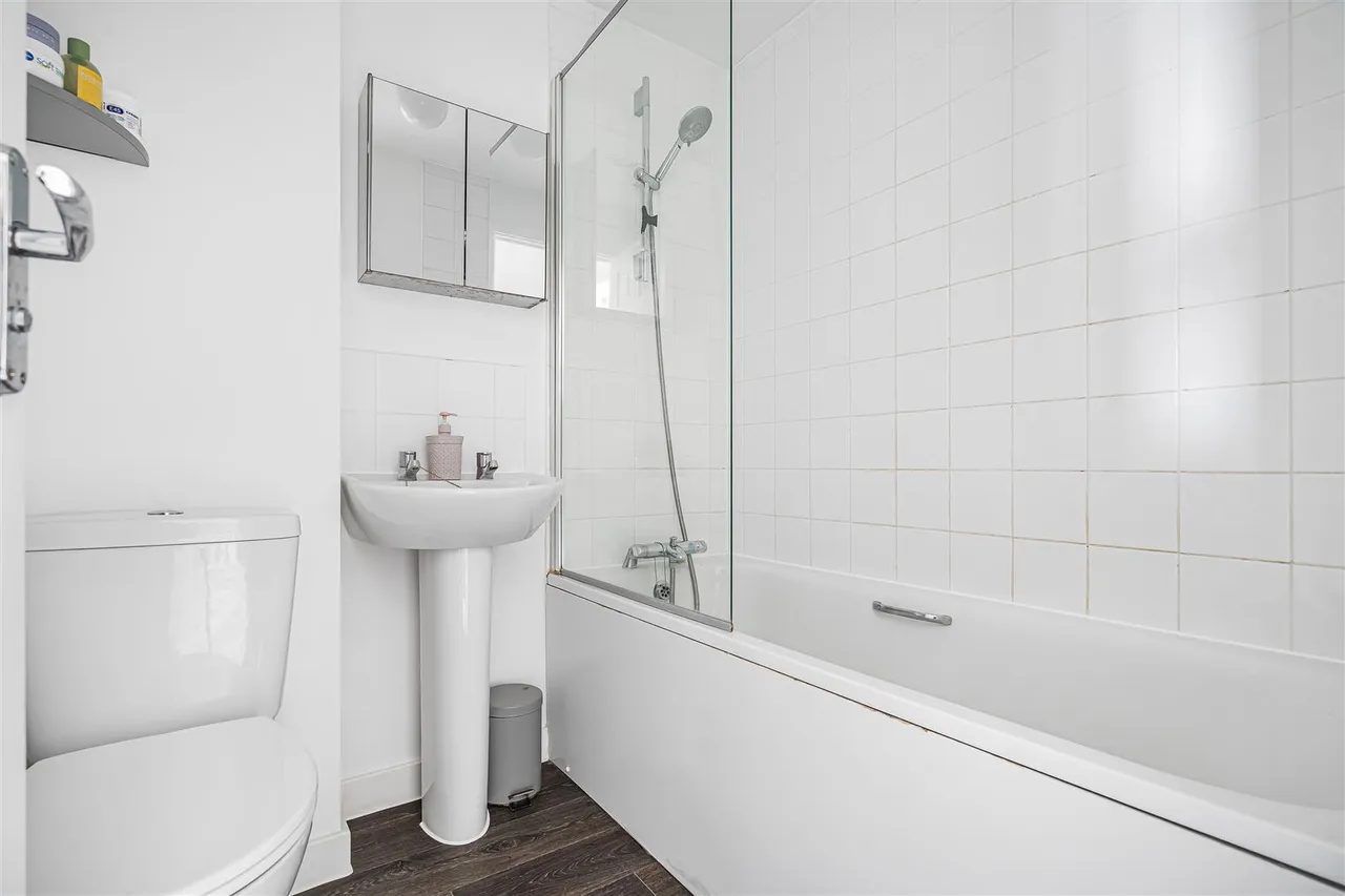 Orbell Avenue, Little Wratting, CB9, photo 15