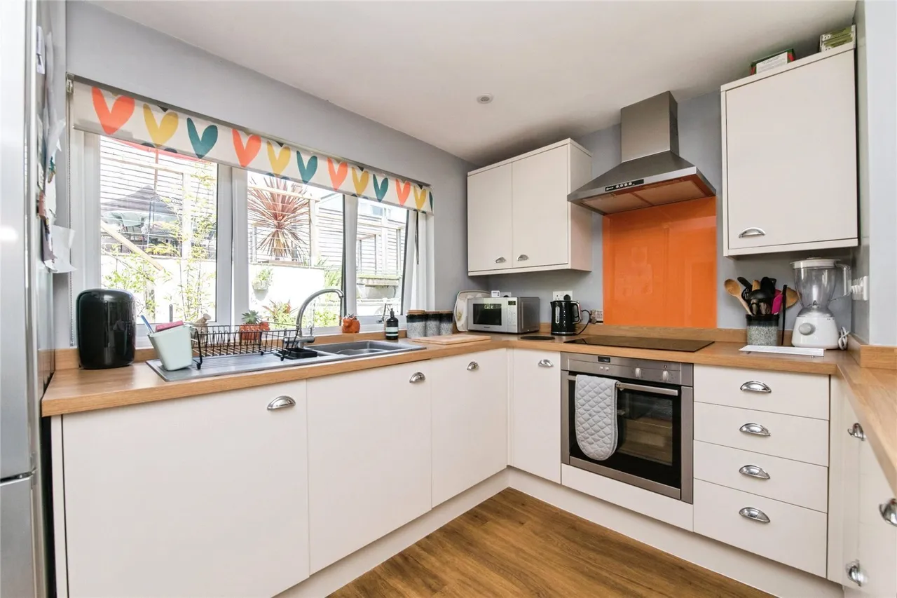Charter Close, Tiverton, EX16, photo 5