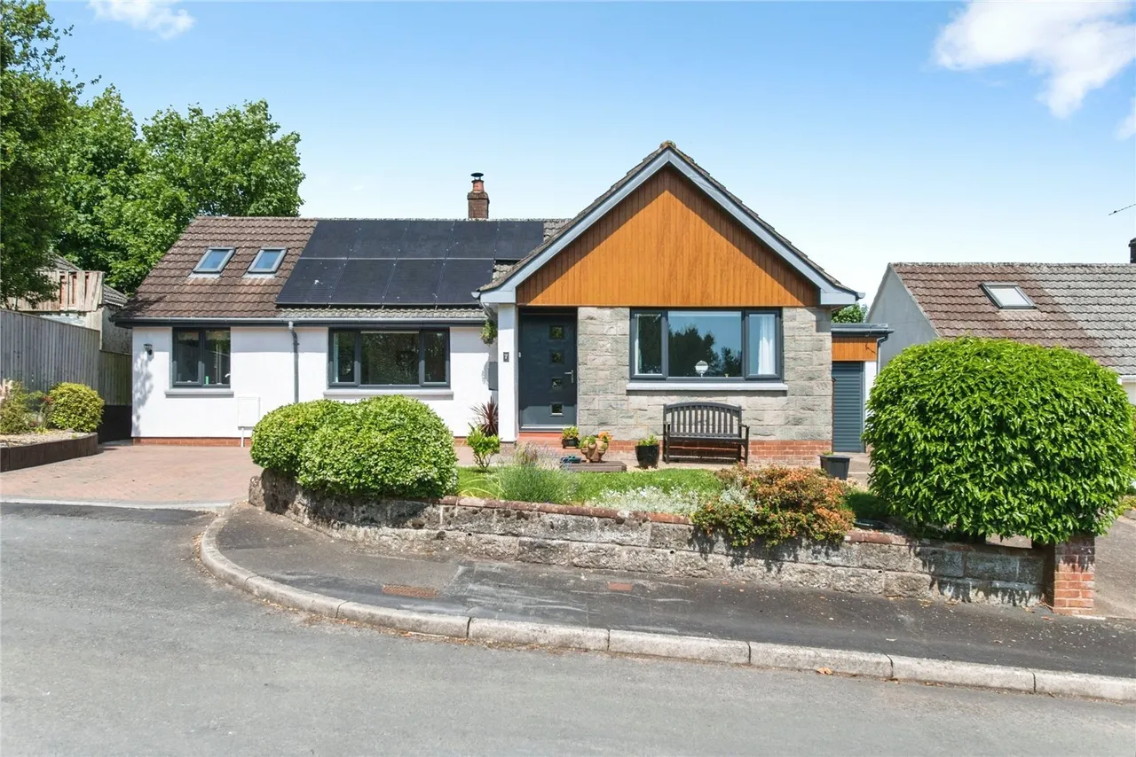 3 bed house for sale, Charter Close, Tiverton, EX16