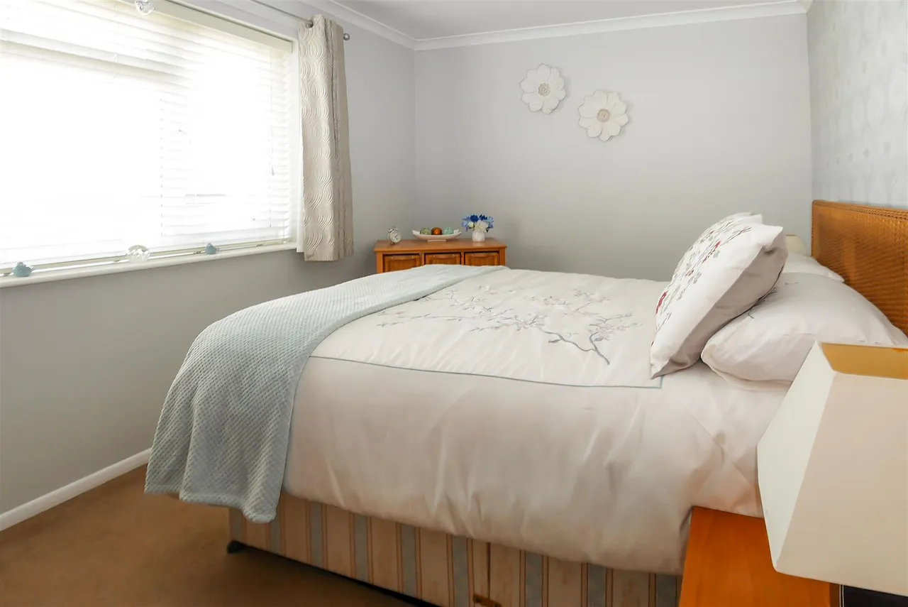 Oakcroft Gardens, Littlehampton, photo 14