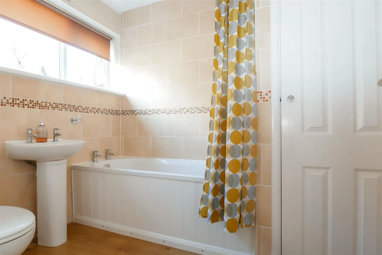 Oakcroft Gardens, Littlehampton, photo 15