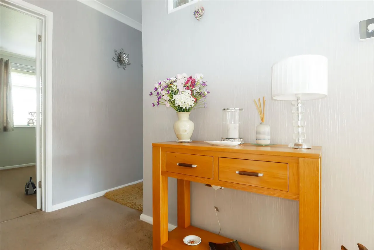 Oakcroft Gardens, Littlehampton, photo 16