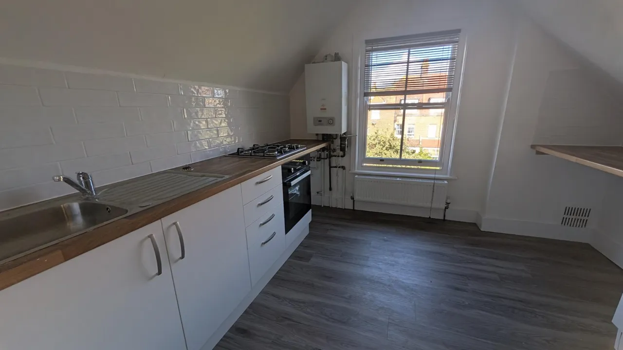Bouverie Road West, Folkestone, CT20, photo 4