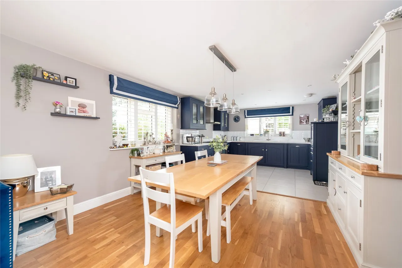 Green End Street, Aston Clinton, HP22, photo 5