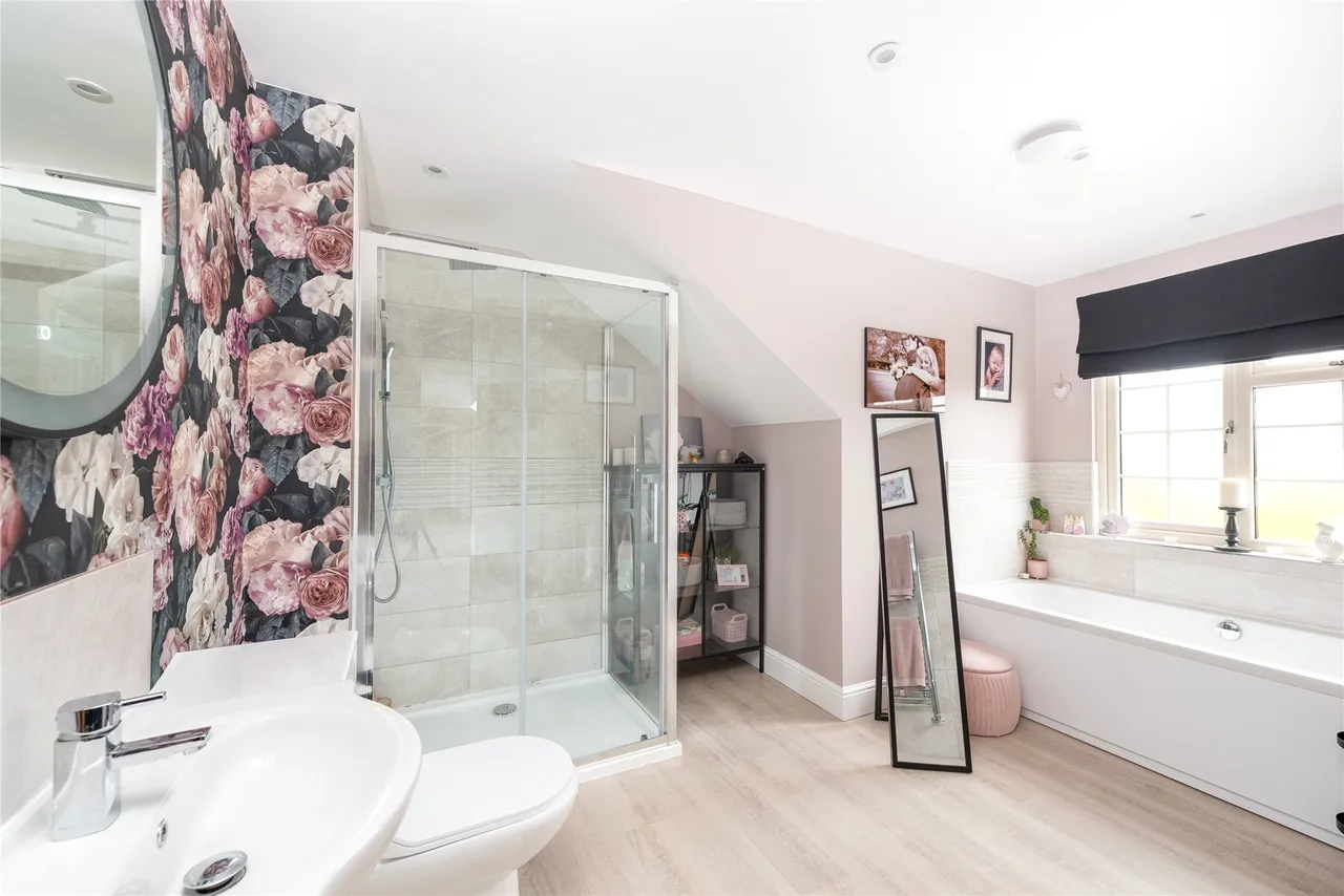 Green End Street, Aston Clinton, HP22, photo 14