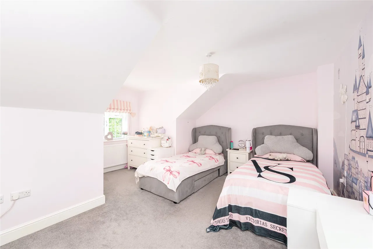 Green End Street, Aston Clinton, HP22, photo 15