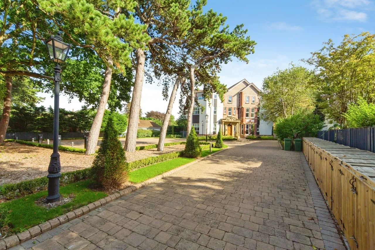 Victoria Road, Formby, L37, photo 24