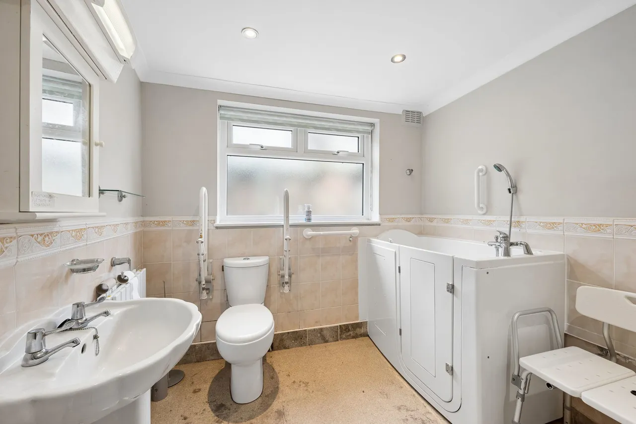 Birch Road, Oxton, CH43, photo 9