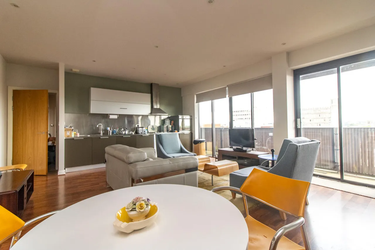 Lee Circle, Metropolitan Apartments, LE1, photo 3