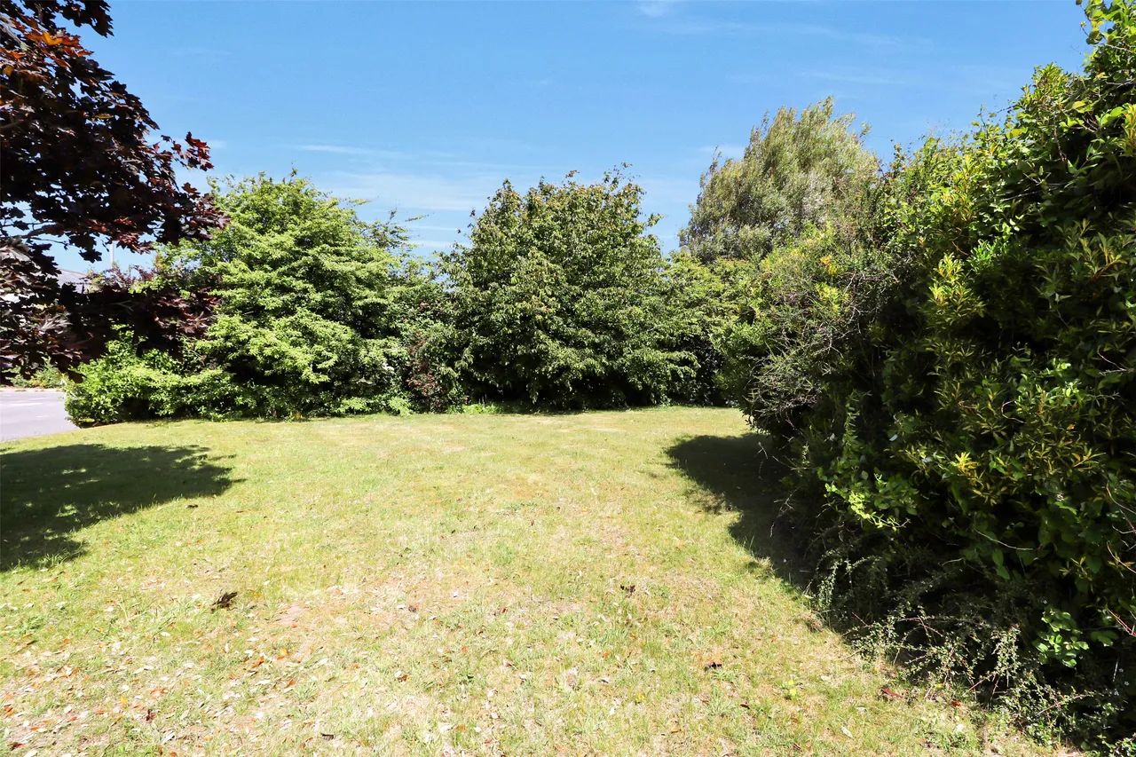 Sycamore Close, Instow, EX39, photo 28