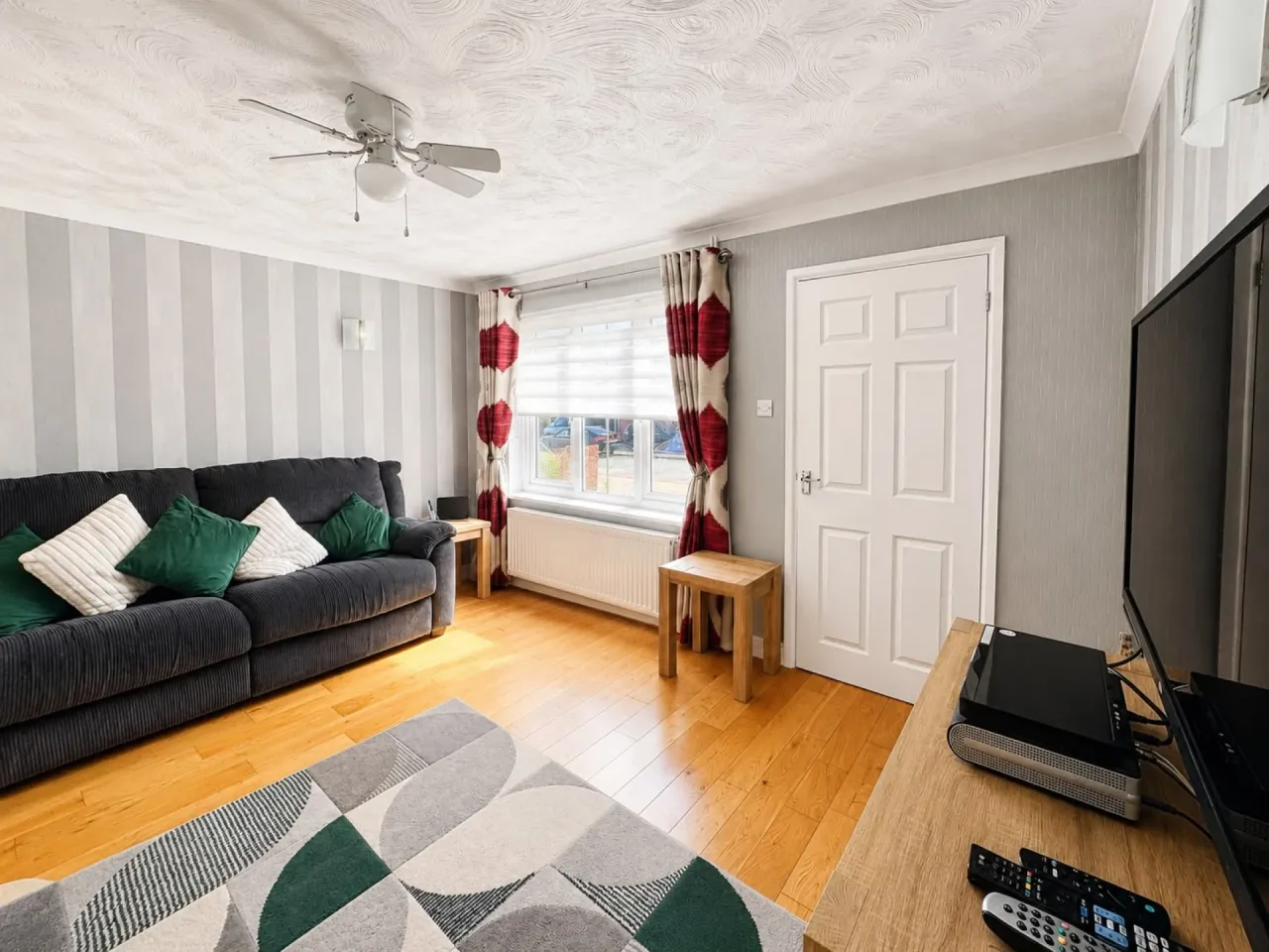 Baker Street, Burntwood, photo 6