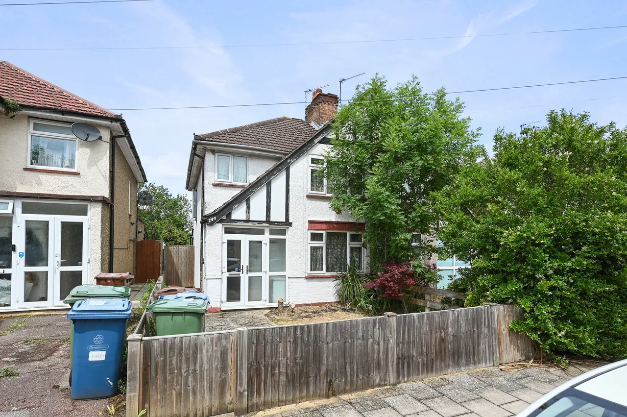 3 bed house for sale, Weald Lane, Harrow, HA3
