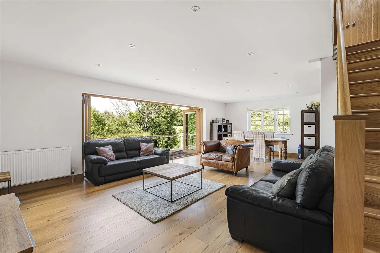 Blackgate Lane, Pulborough, RH20, photo 2