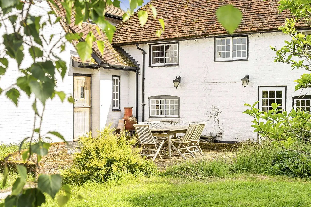 Blackgate Lane, Pulborough, RH20, photo 20