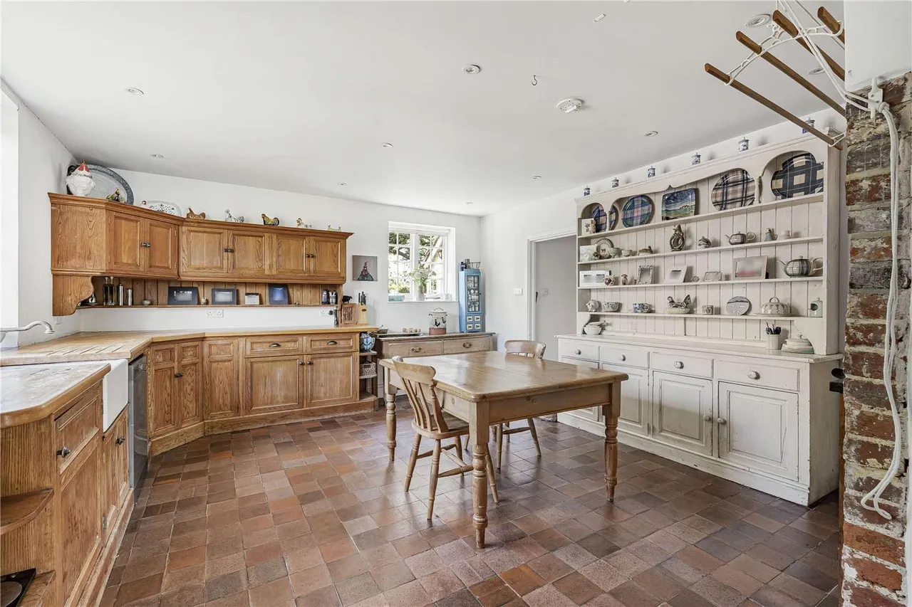 Blackgate Lane, Pulborough, RH20, photo 5