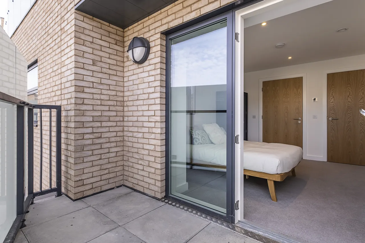 Northcote Road, London, SW11, photo 3