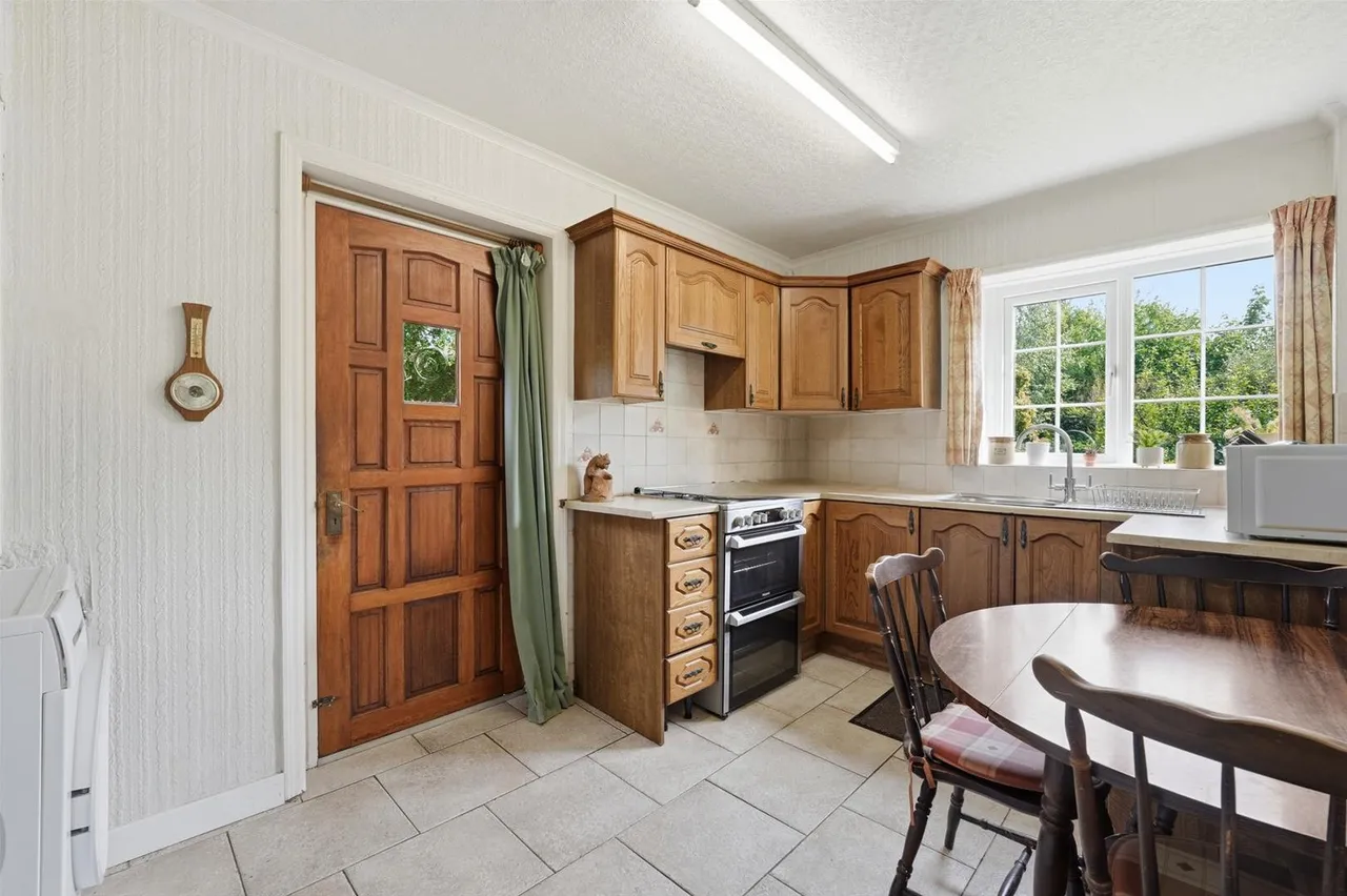 Swanscoe Avenue, Bollington, photo 8