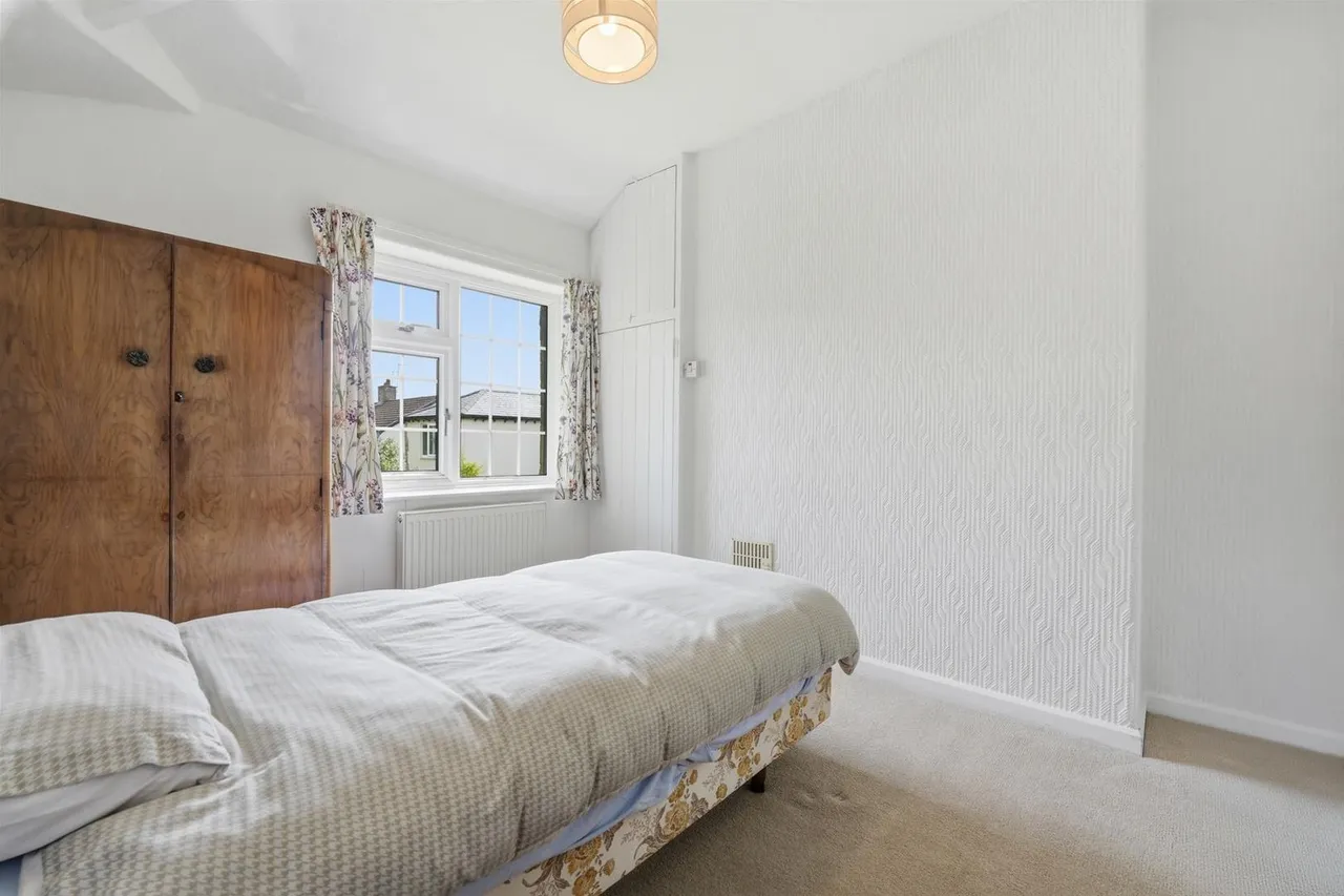 Swanscoe Avenue, Bollington, photo 14