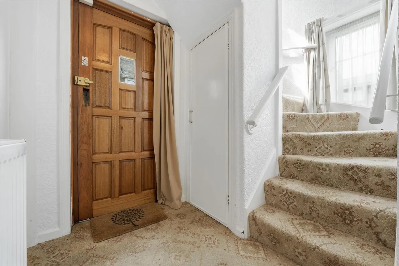 Swanscoe Avenue, Bollington, photo 6