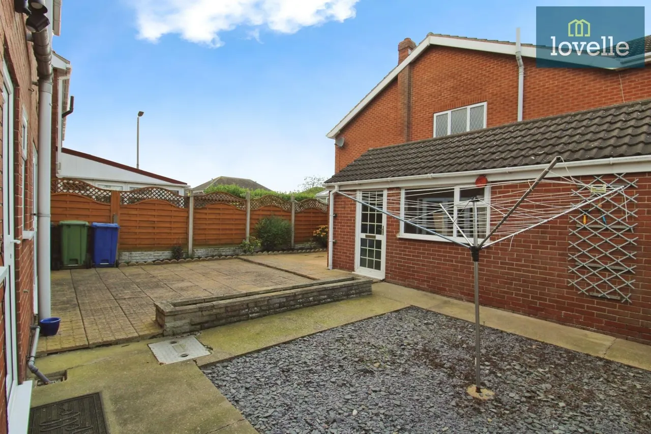 St. Nicholas Drive, Grimsby, DN37, photo 16