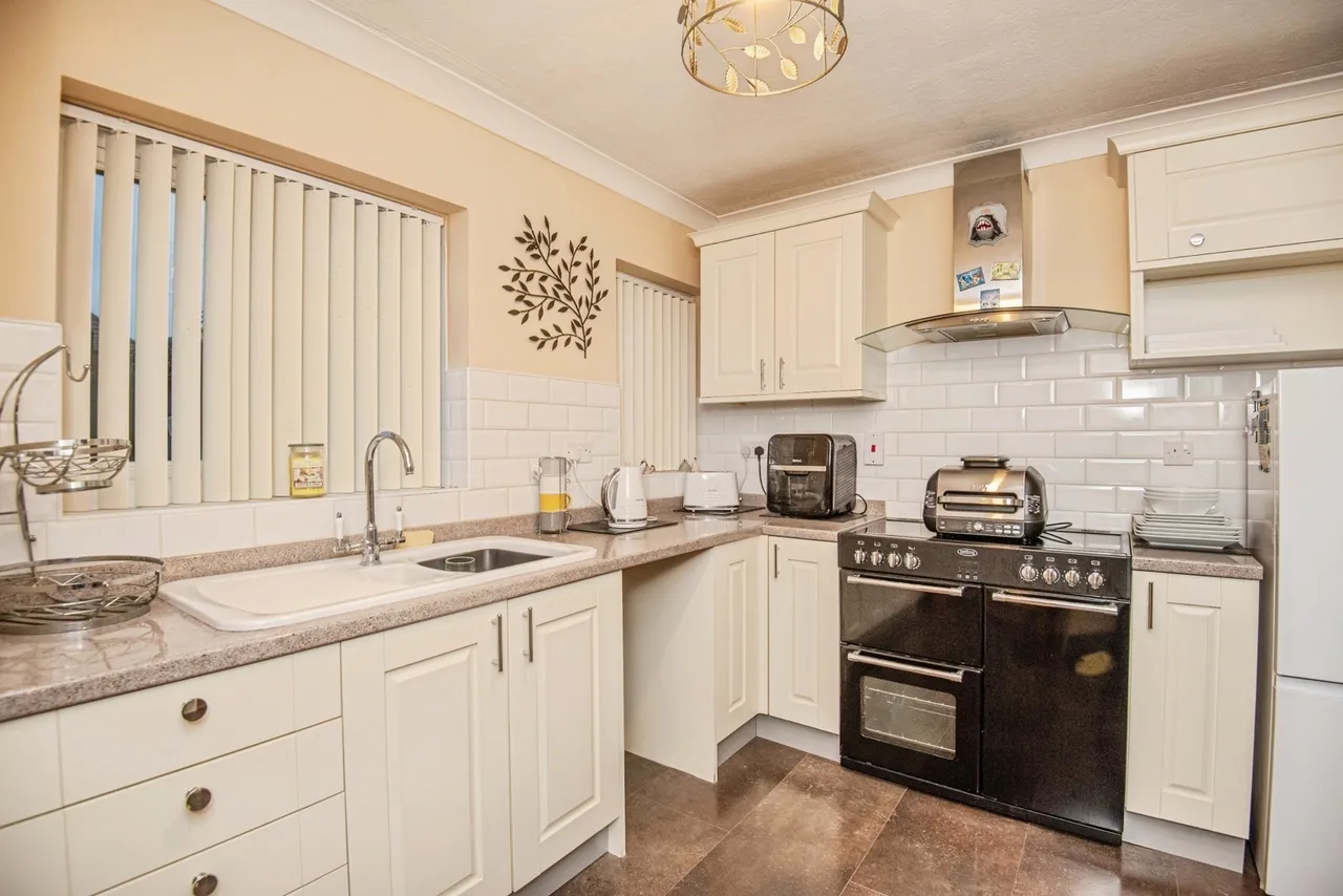 Wheatley Hall Road, Doncaster, South Yorkshire, DN2, photo 3