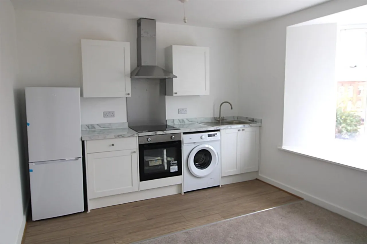 Duke Street, Failsworth, M35, photo 8