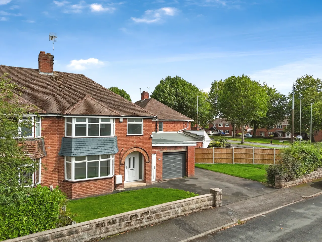 3 bed house for sale — Beechfield Grove, Bilston, Wolverhampton, WV14
