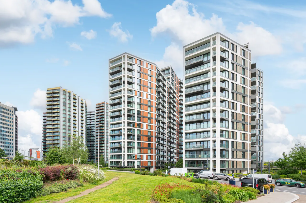 2 bed flat for sale — Flat 1505, Judde House, Duke of Wellington Avenue, London