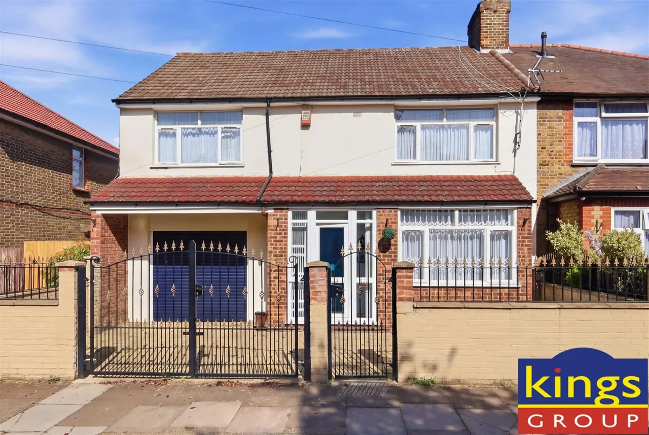 Felixstowe Road, Edmonon, N9, photo 5