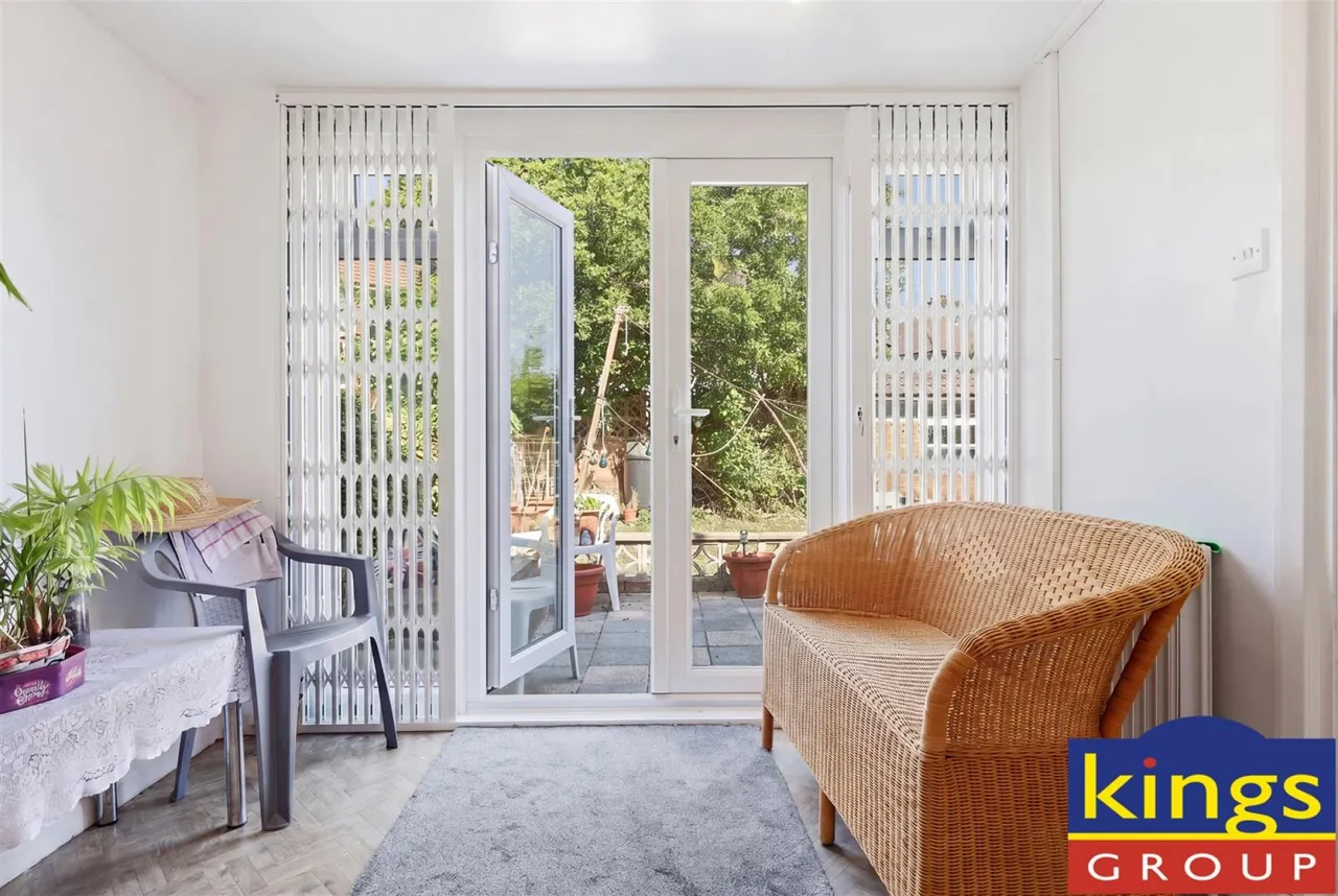 Felixstowe Road, Edmonon, N9, photo 12