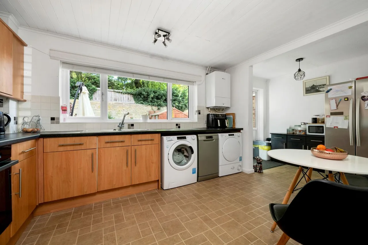 Deweys Close, North Luffenham, LE15, photo 3