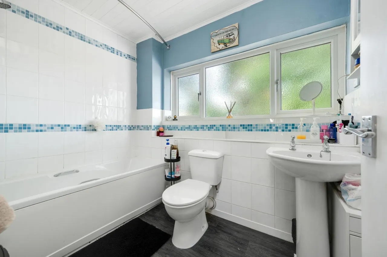 Deweys Close, North Luffenham, LE15, photo 8