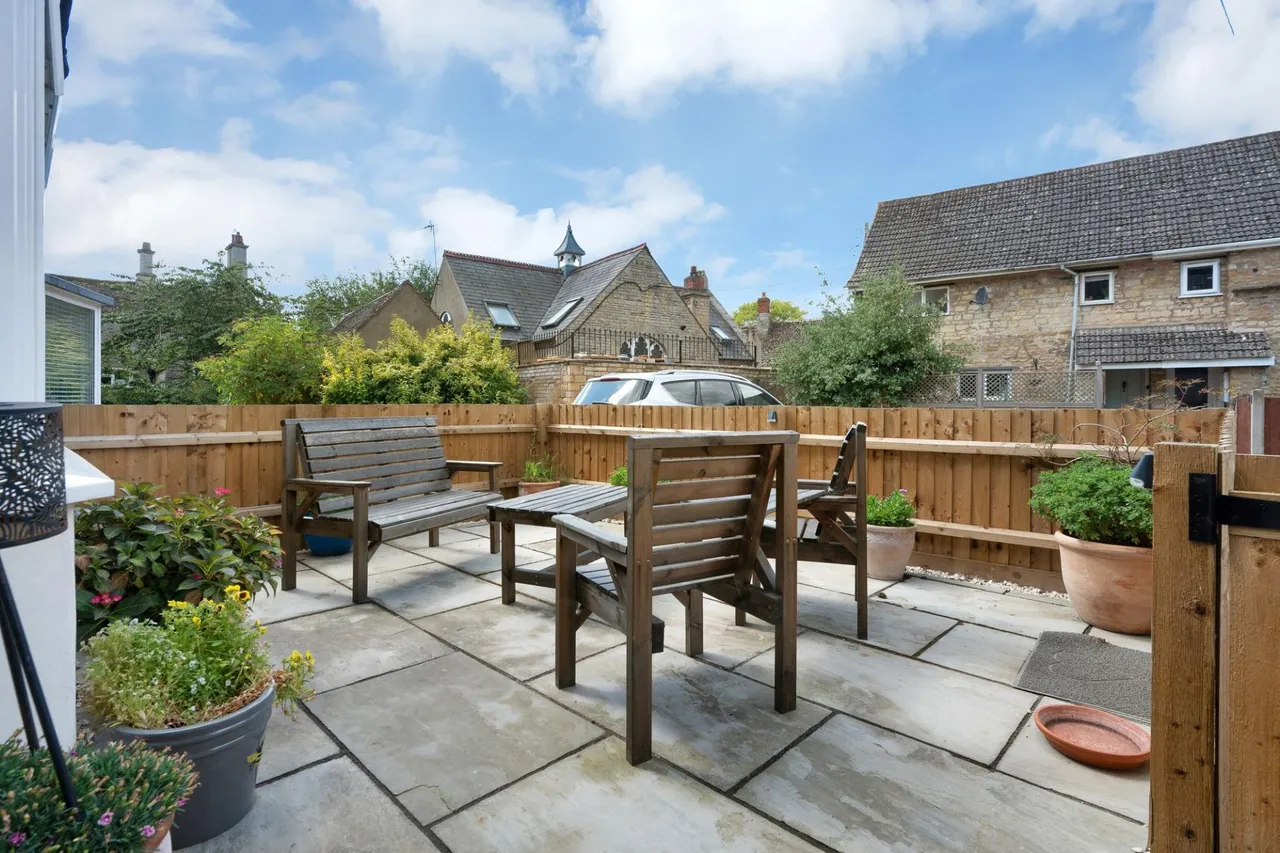 Deweys Close, North Luffenham, LE15, photo 10