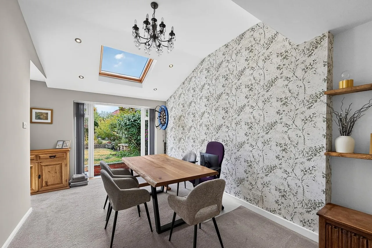 Bedford Drive, Timperley, Cheshire WA15 7XB, photo 16