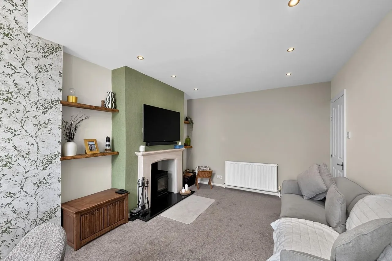 Bedford Drive, Timperley, Cheshire WA15 7XB, photo 17