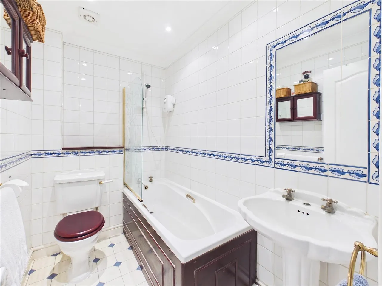 Elliott Avenue, Ruislip, Middlesex, HA4 9LZ, photo 7