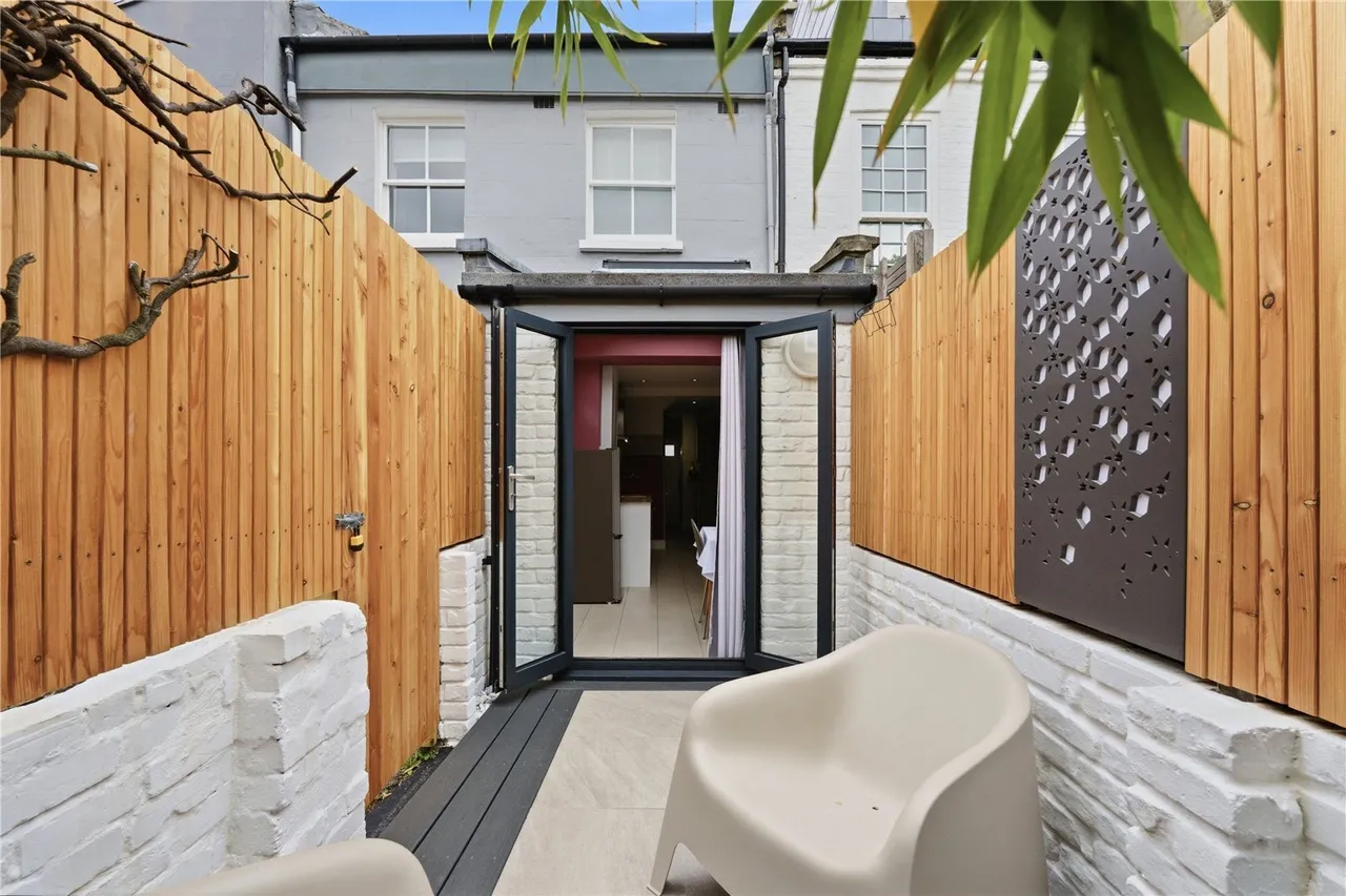 Chatham Road, London, SW11, photo 6