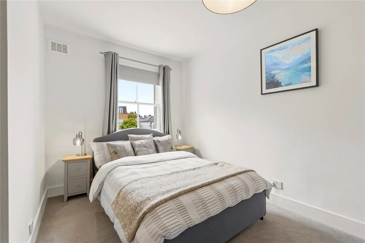 Chatham Road, London, SW11, photo 4