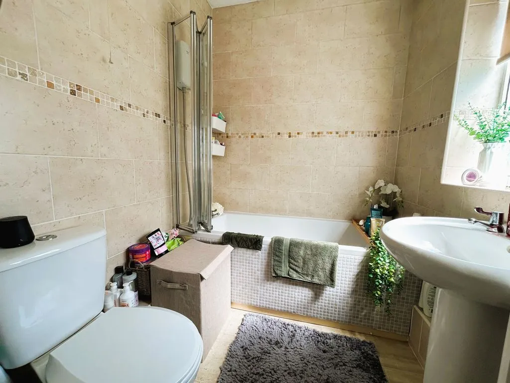 Brownhills Road, Walsall Wood, WS8, photo 7