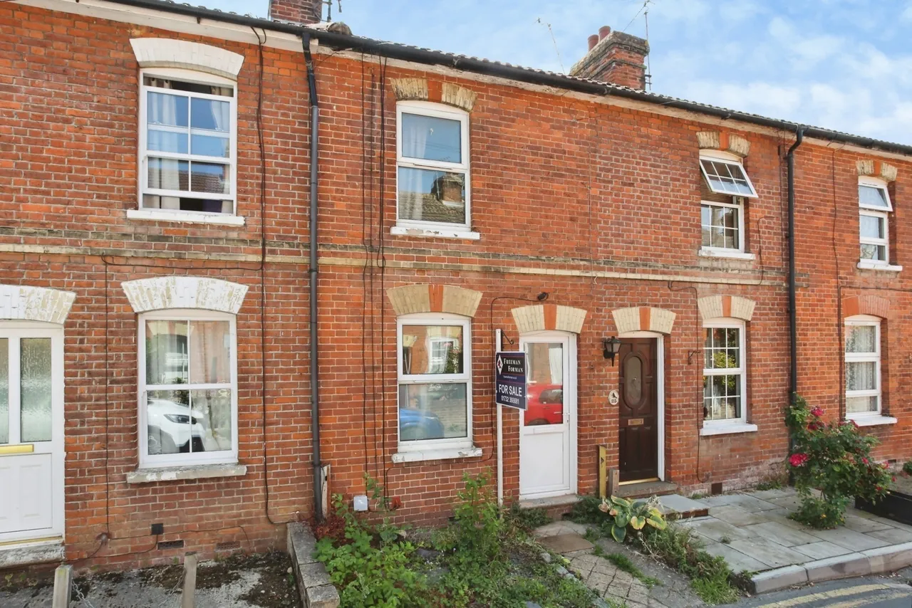 2 bed house for sale, Lodge Road, Tonbridge, TN9