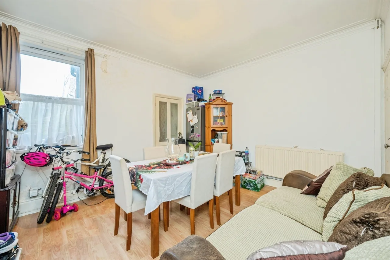 St. Thomas Road, Derby, DE23, photo 5